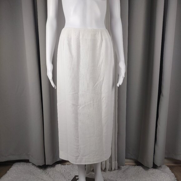 Larry Levine Dresses & Skirts - Larry Levine Petite 6P White Textured Midi Pencil Skirt Career Lined 31''